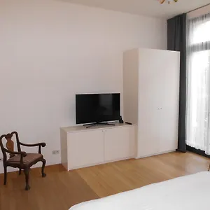 midi-residence.brusselshotelsbook.com/